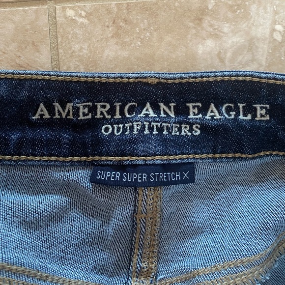Women’s American Eagle High-Waisted Jeggings - Picture 4 of 8